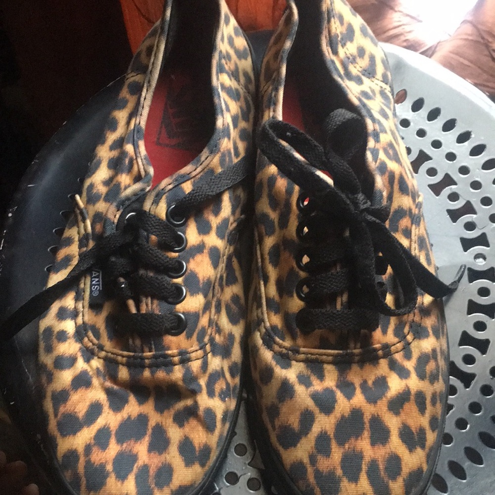 - VANS - Picture 2 of 3